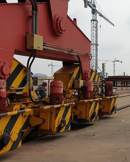 Used Gantry Crane, 900 tonne Capacity , Year 2009