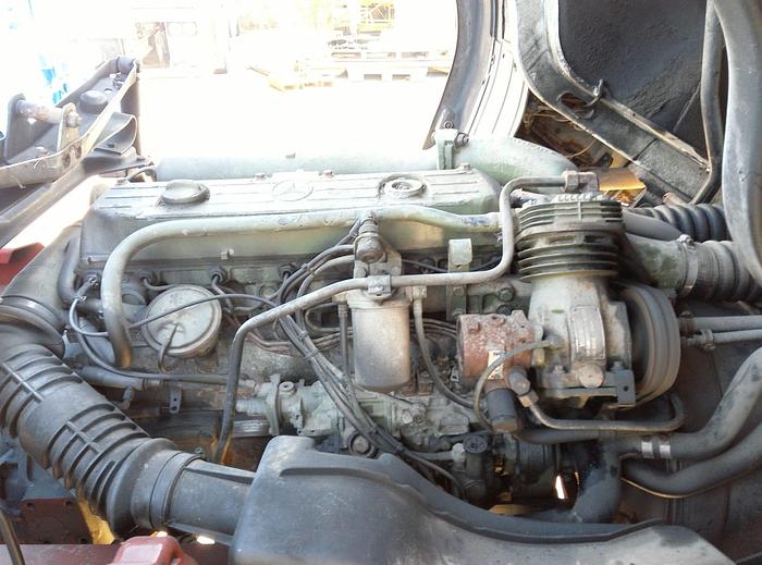 Usado 1987 MERCEDES-BENZ 1320 Intercooler tipper