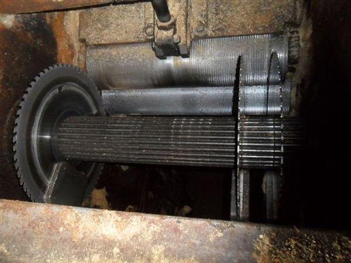 Used 20' Newnes Edger Optimizer - Right Hand