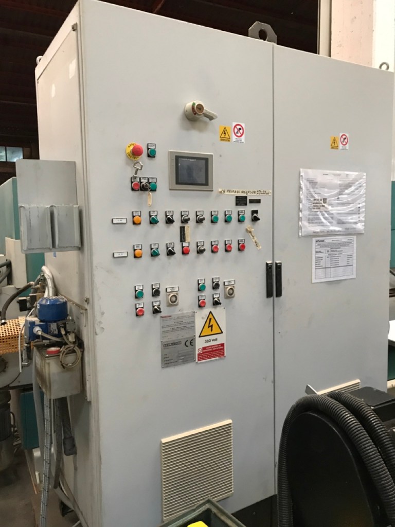 Usato 2001 Squadratrici in linea destra e sinistra a 2 gruppi, marca Celaschi