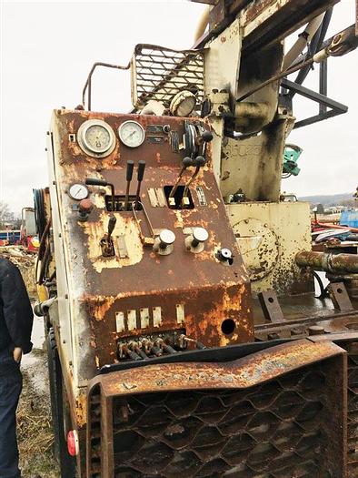 Used 1980 Ingersoll-Rand TH10 Drill Rig