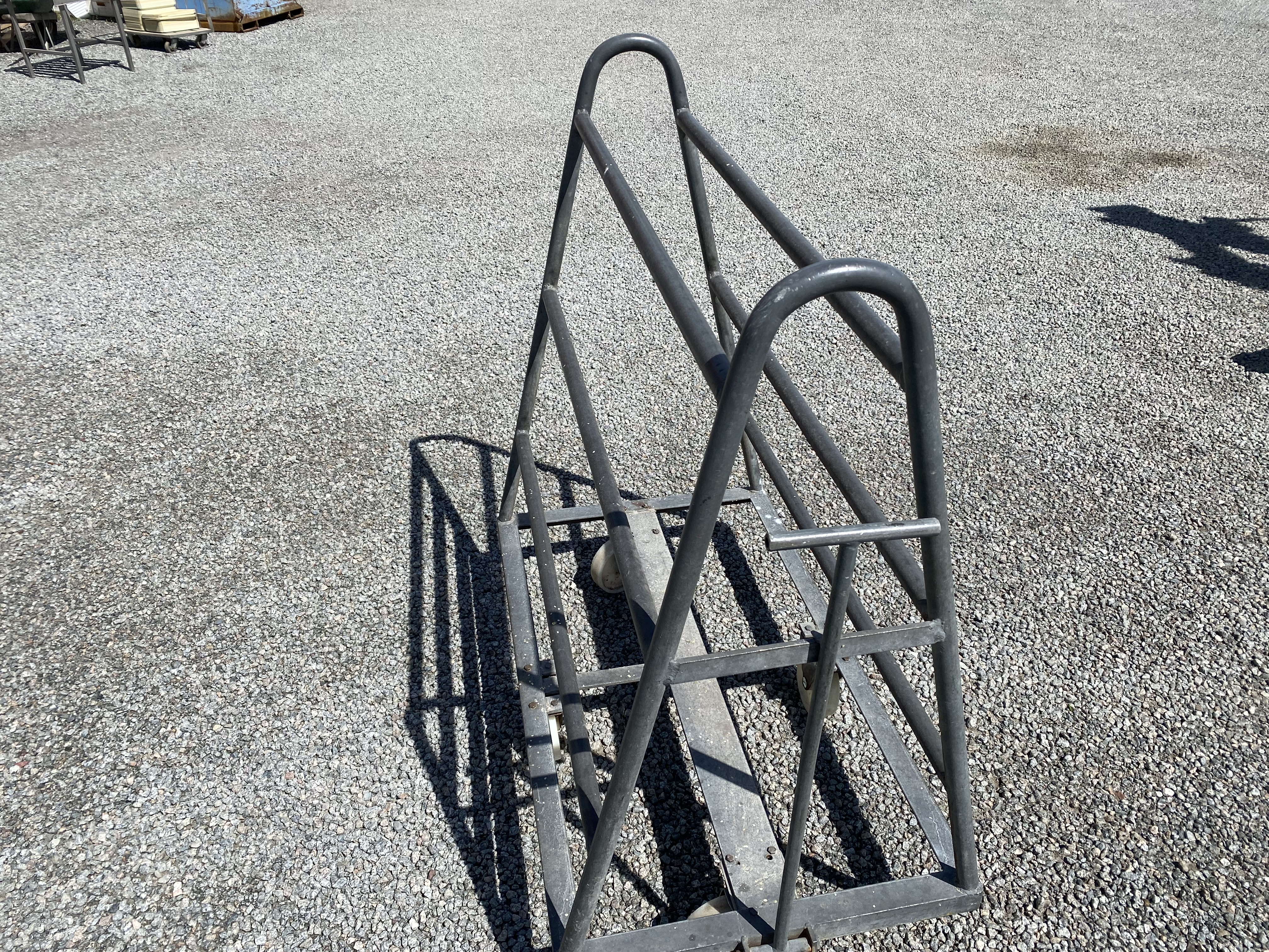 Begagnad Vagn för rullkrok 122x72cm