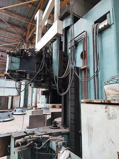 Used TOS Hulin SKJ 20A Vertical turning lathe with Digital indication