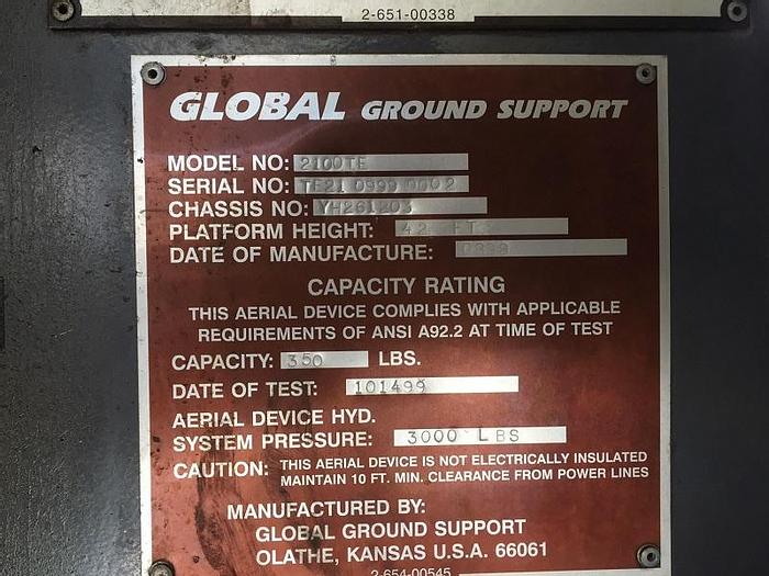 Used Global 2100TE Aircraft Deicer (2,100 gallon tank cap) on Navistar International Chassis