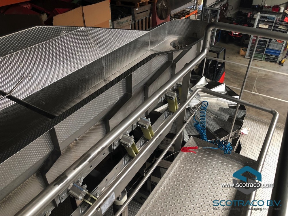 Used Complete weighing and packing line