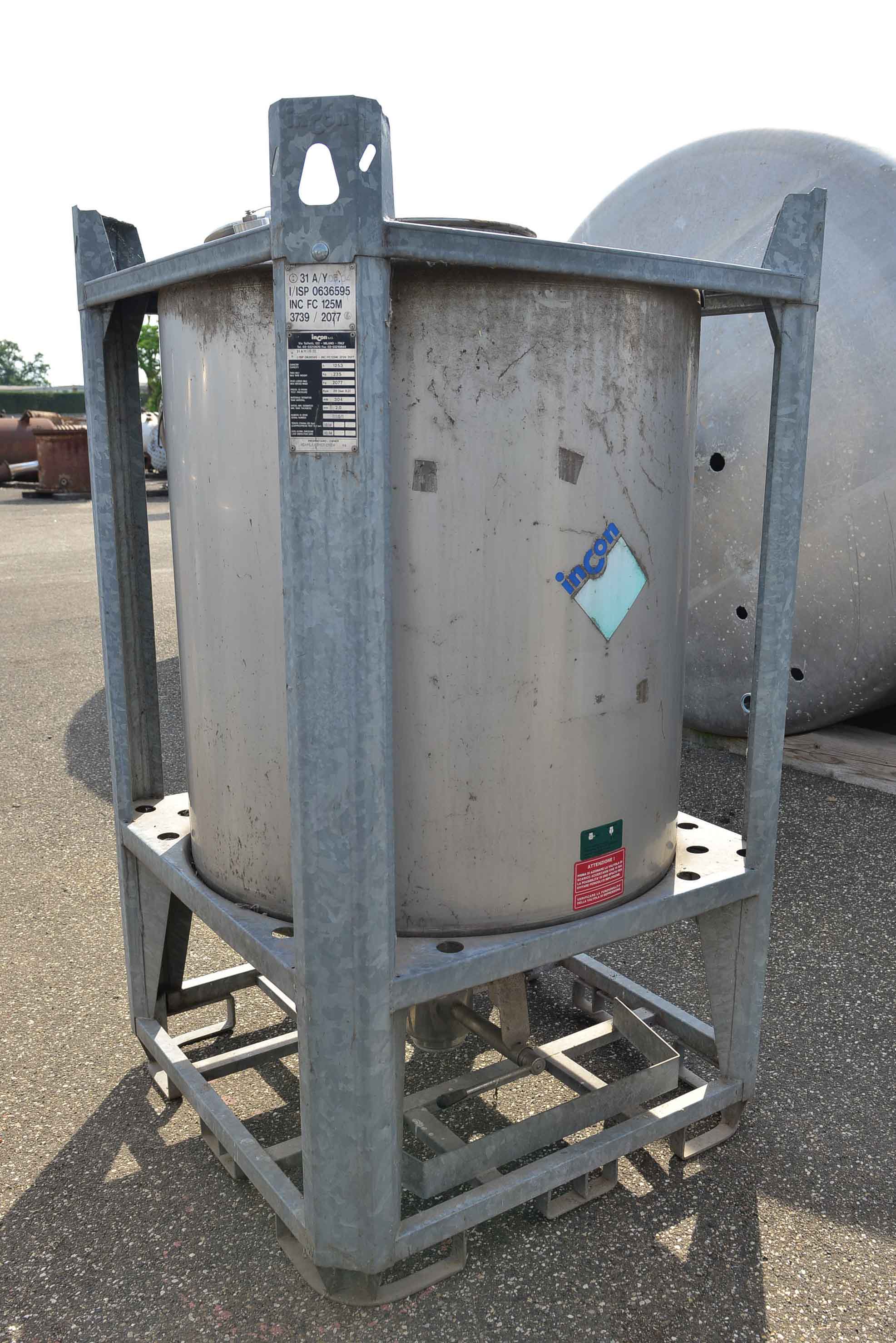 Used Serbatoio palettizzato da 1253 litri in AISI 304