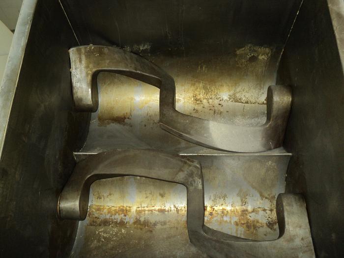 Used (3) HECRONA Z-BLADE MIXERS