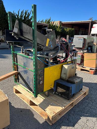 Used Caser, Erector, 6-Pack Bottles, Pearson #C744896