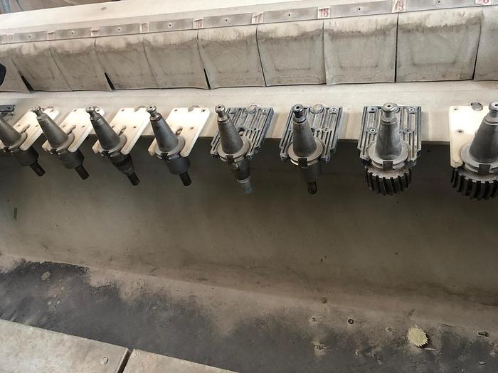 Gebraucht 2003 BAVELLONI Egar 250-4