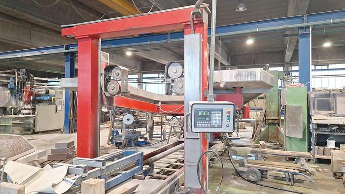 Gebraucht 1998 sft - Steinformtechnik -Austria Ikarus 800D-
