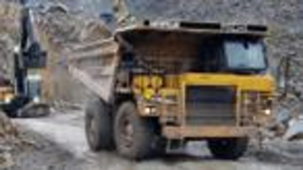 Gebraucht 2005 CATERPILLAR CAT 771 D (385)