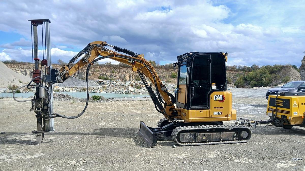 Gebraucht 2025 CATERPILLAR 300.5