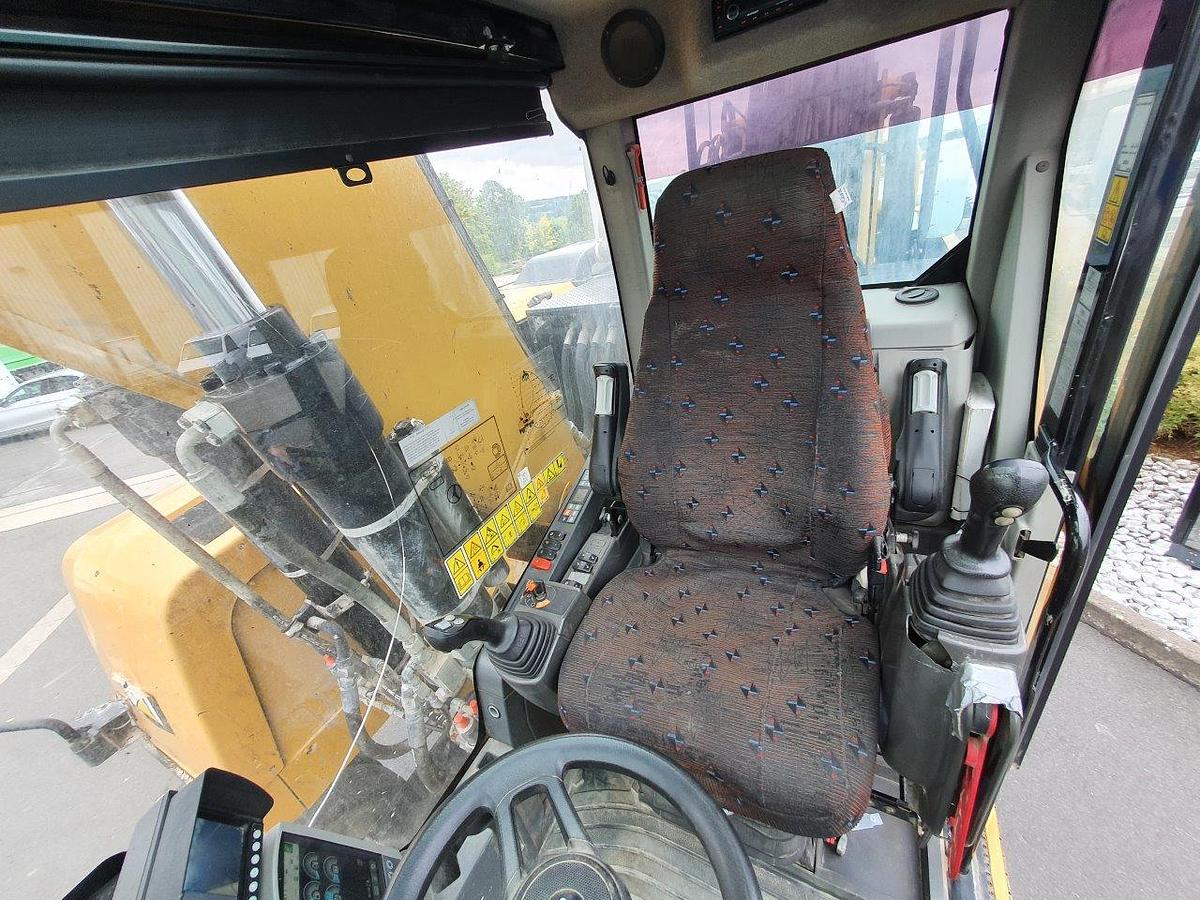 Gebraucht 2018 CATERPILLAR MH 3024