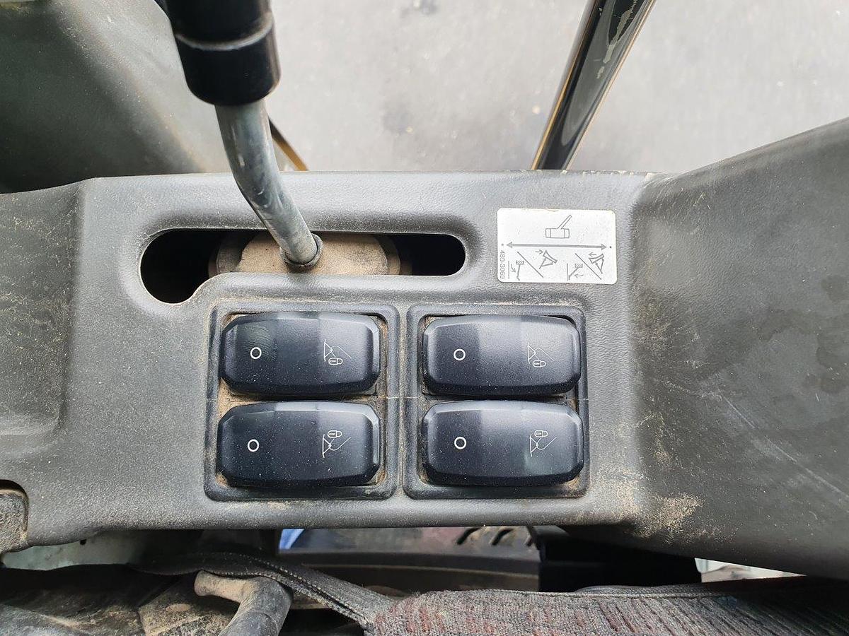 Gebraucht 2018 CATERPILLAR MH 3024