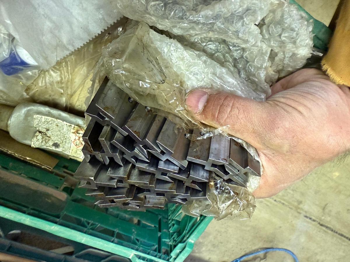 Gebraucht 2004 Benetti Fast 735 Cut (x2)