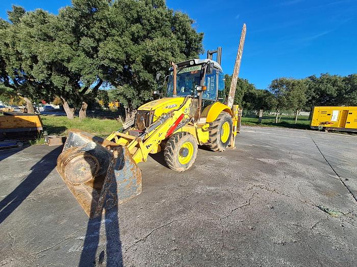 Gebraucht 2015 Benetti Retro new Holland B100C