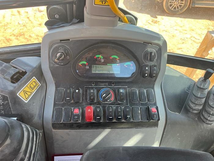 Gebraucht 2018 CATERPILLAR Dazzini Tractor CAT 444 F2 Bachhoe Loader