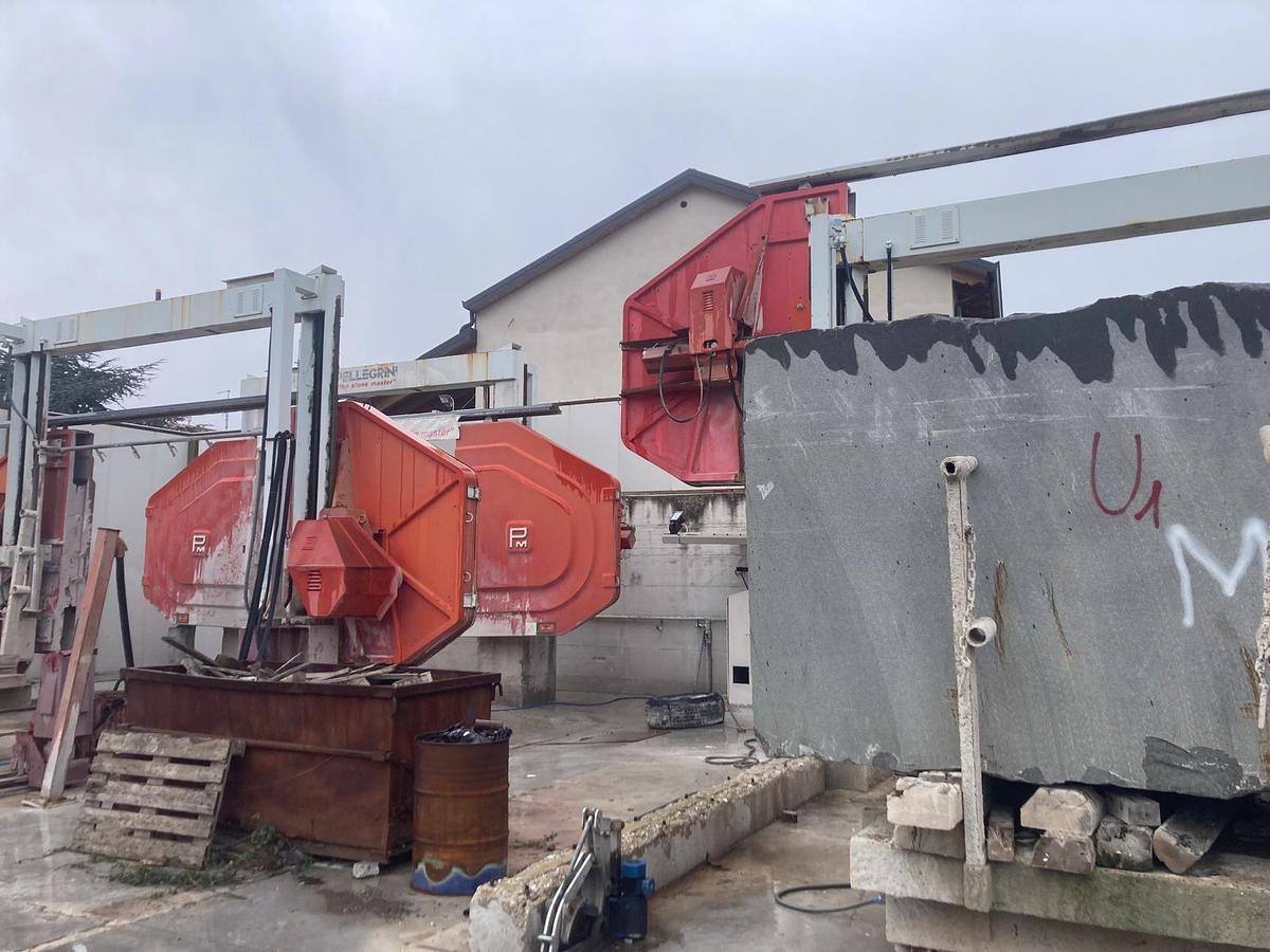 Gebraucht 2004 PELLEGRINI DF 2500