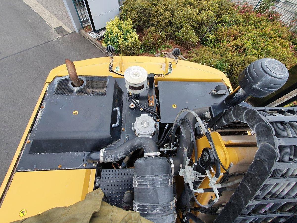Gebraucht 2018 CATERPILLAR MH 3024