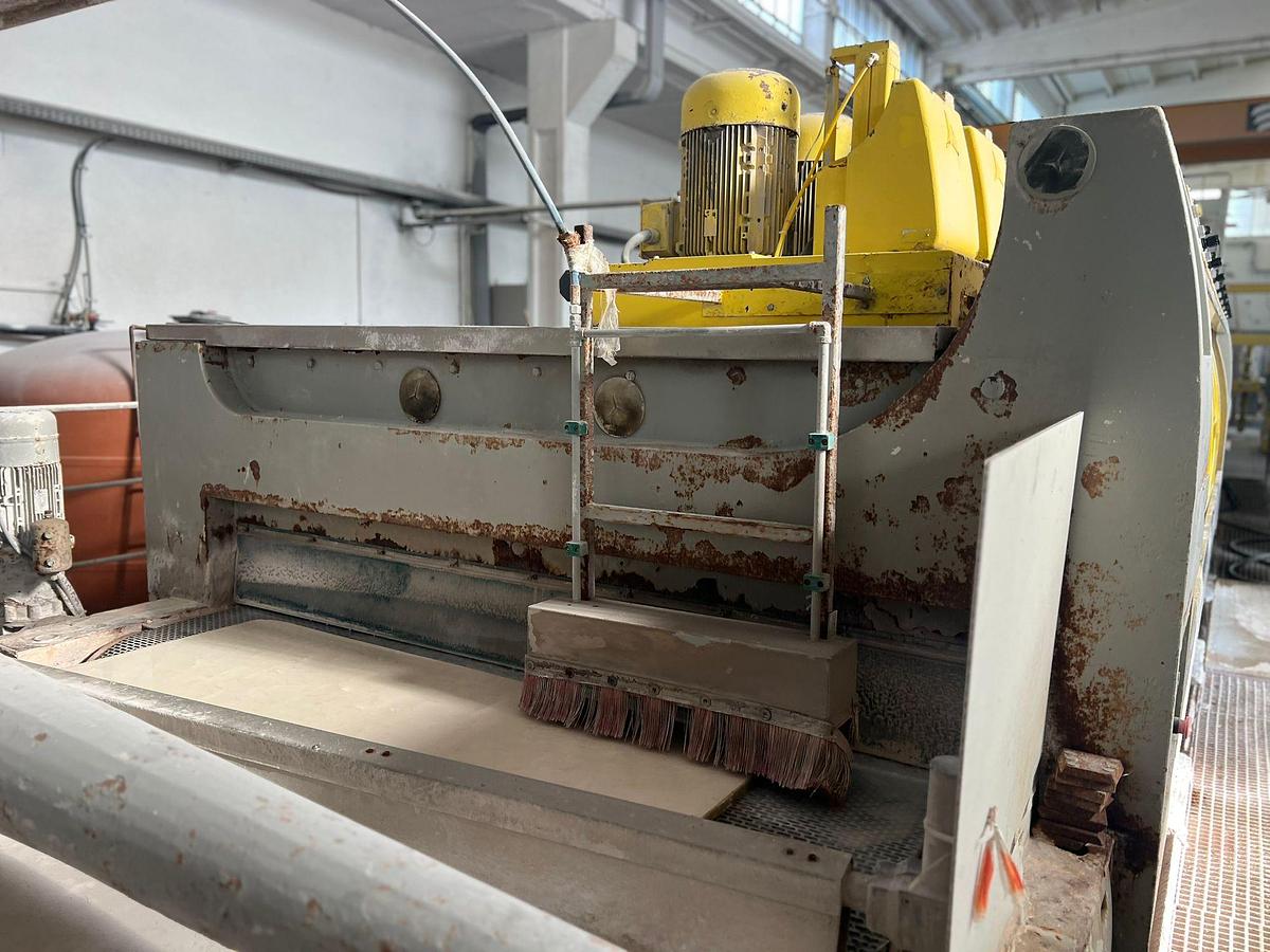 Gebraucht 2004 SIMEC NP 2200/09 RX