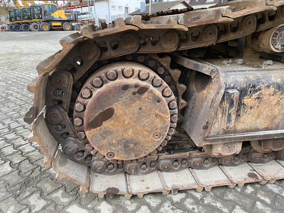 Gebraucht 2015 CATERPILLAR  390FL ME
