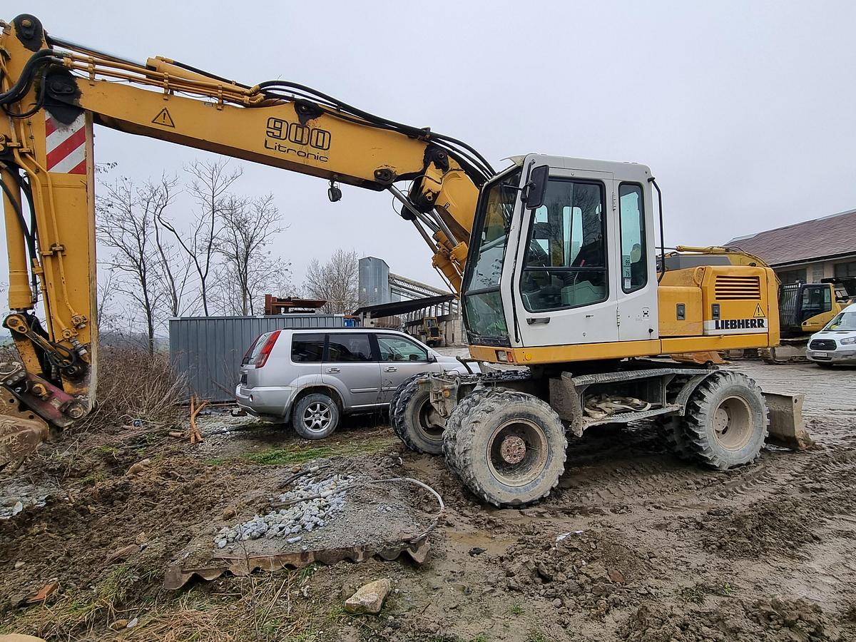 Gebraucht 2000 Liebherr A900B