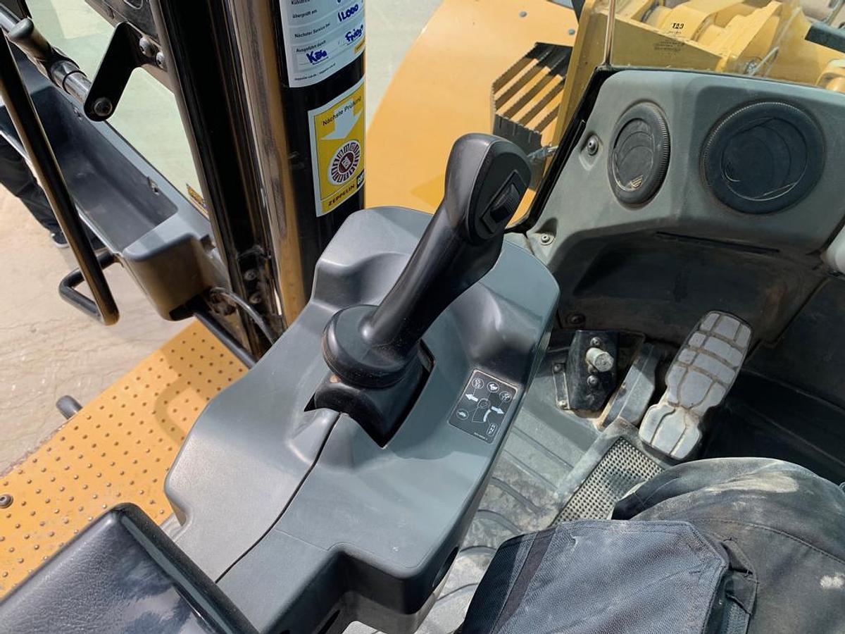 Gebraucht 2019 CATERPILLAR 972M XE