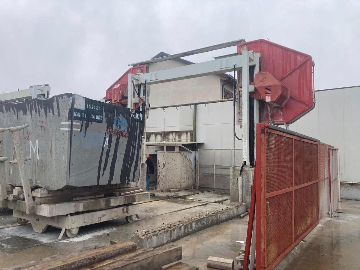 Gebraucht 2001 PELLEGRINI DF 2500