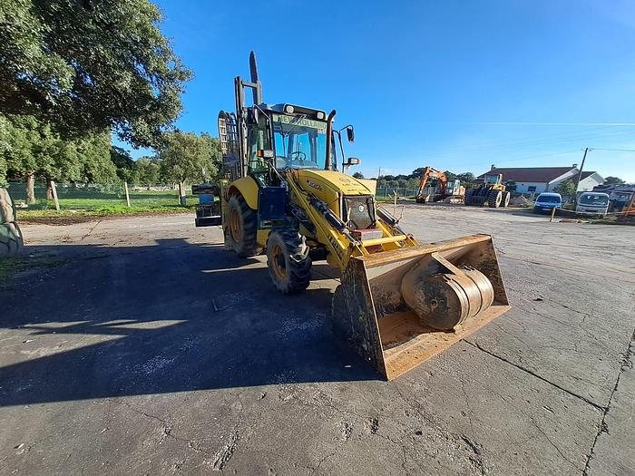 Gebraucht 2015 Benetti Retro new Holland B100C