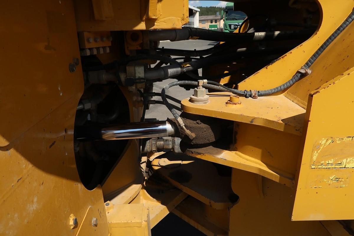 Gebraucht 2013 CATERPILLAR 966 K