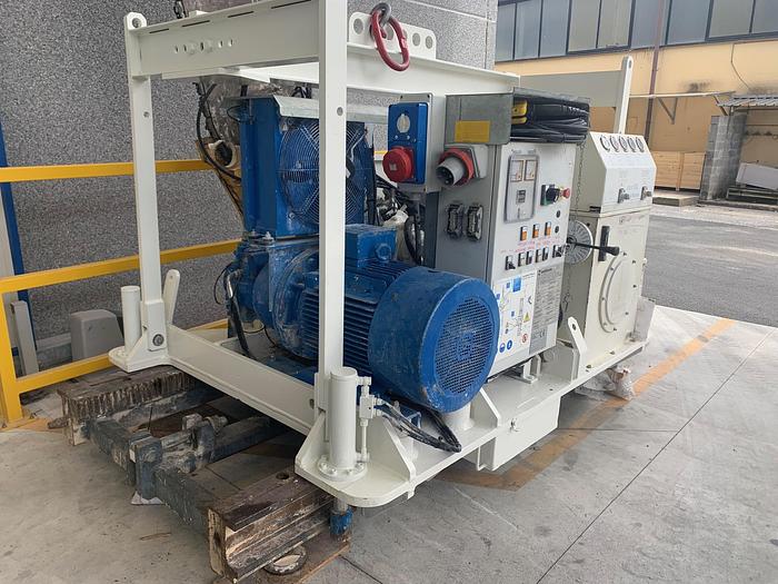 Überholt Benetti CSM 962