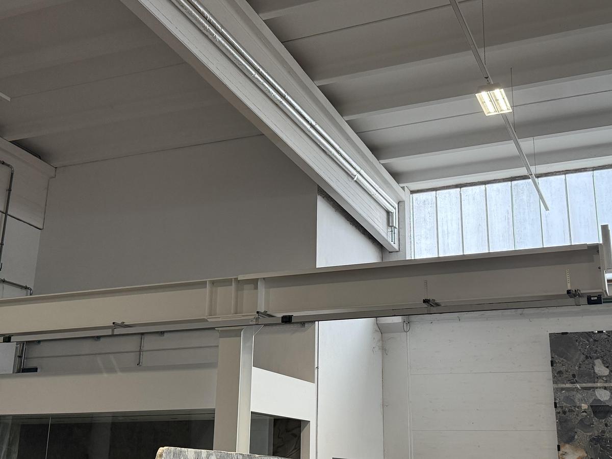 Gebraucht 2013 Hallenkräne 3 Stück und Schienen/3 Overhead cranes and rails 5 To