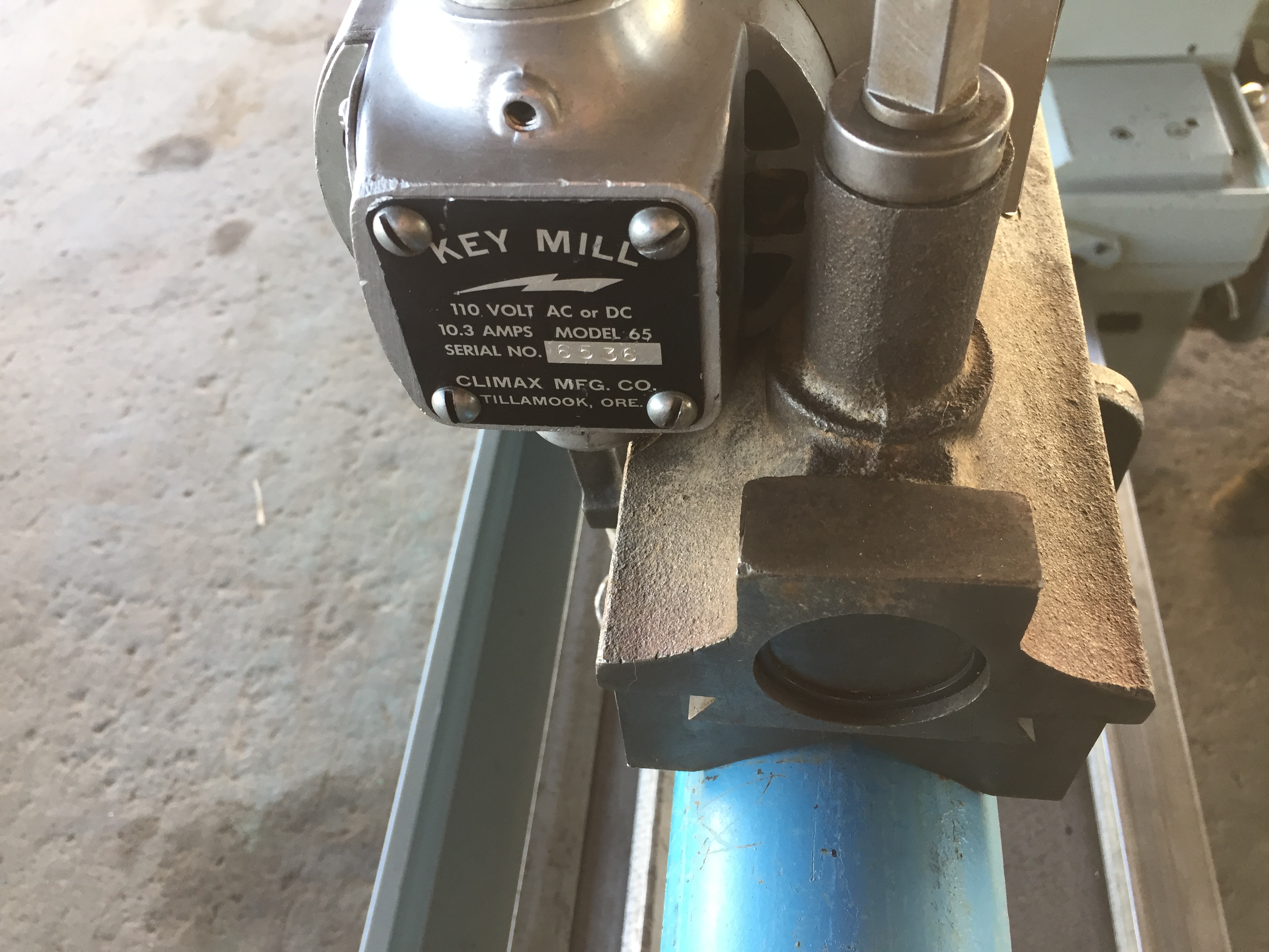 Used Climax Mdl. 65 Portable Keyway Milling Machine Shaft Clamp with Hardware 120 V.A.C.