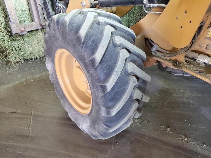 Used 2020 Caterpillar 908M Wheel Loader