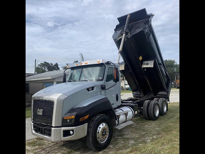 Used 2013 CATERPILLAR CT660