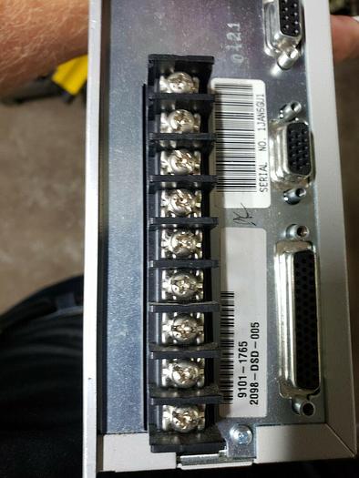 Used Allen Bradley Ultra 3000 Servo Drive 2098-dsd-005 ups red