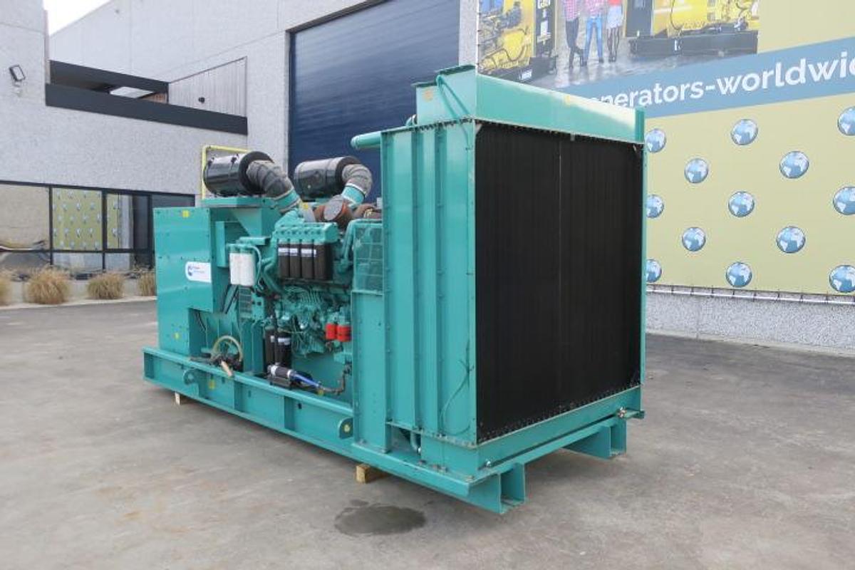 Used 2001 Cummins QST30-G7 - 810/900 KVA