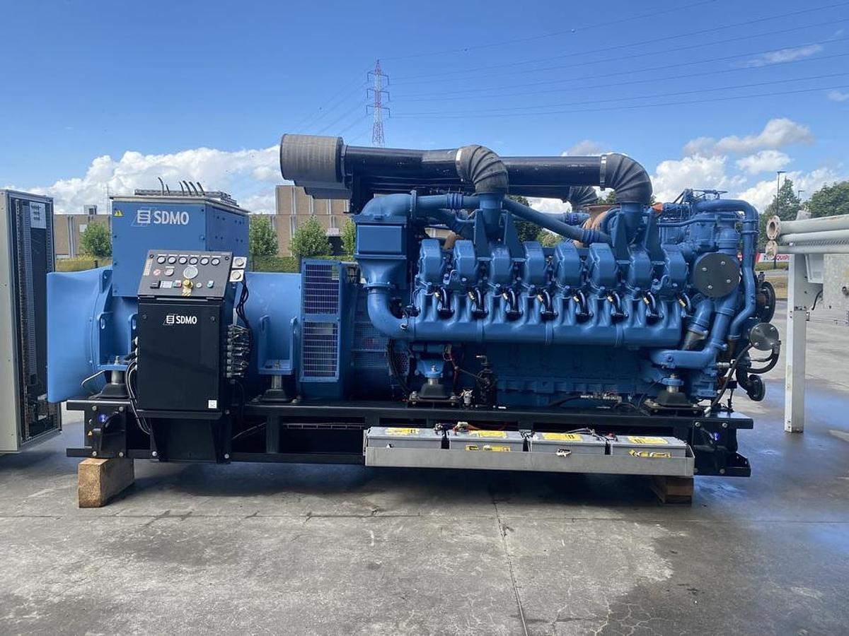 Used 2001 MTU 16V4000G60 - 2000 KVA
