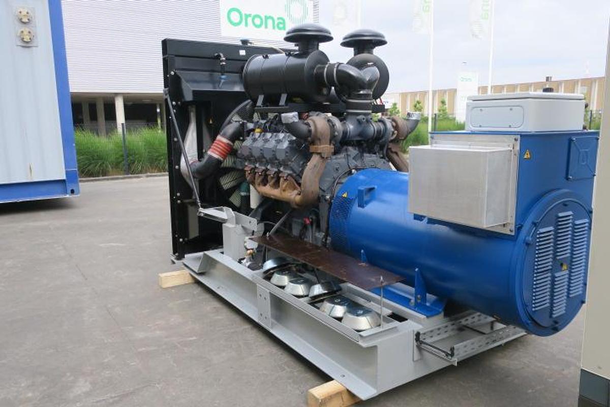 Used 2010 Deutz BF8M1015CP