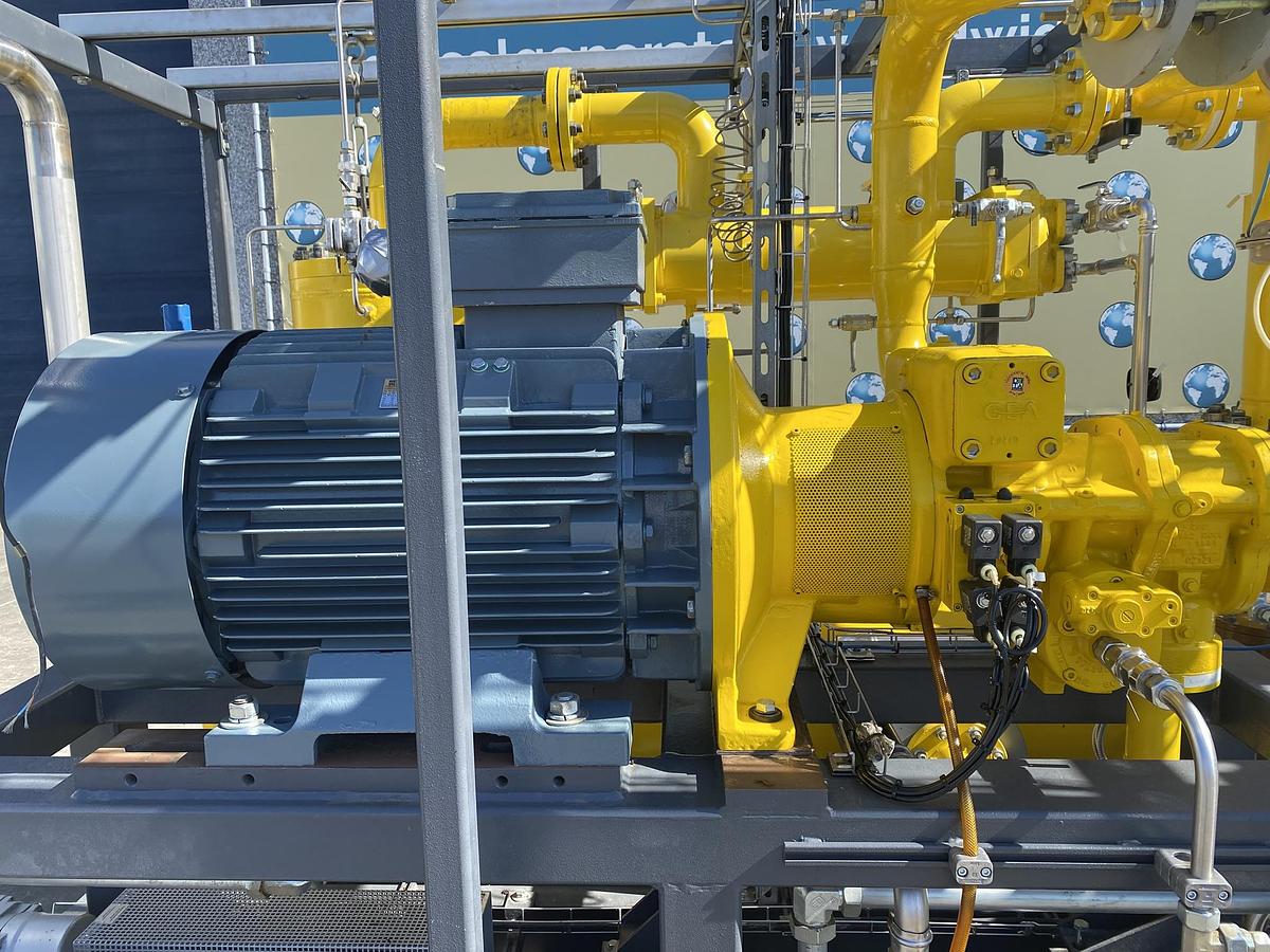 Used 2012 gas compressor Enerprojekt EGS-S-15/75W