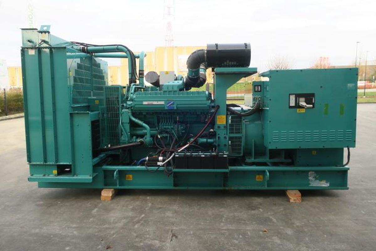 Used 2001 Cummins QST30-G7 - 810/900 KVA