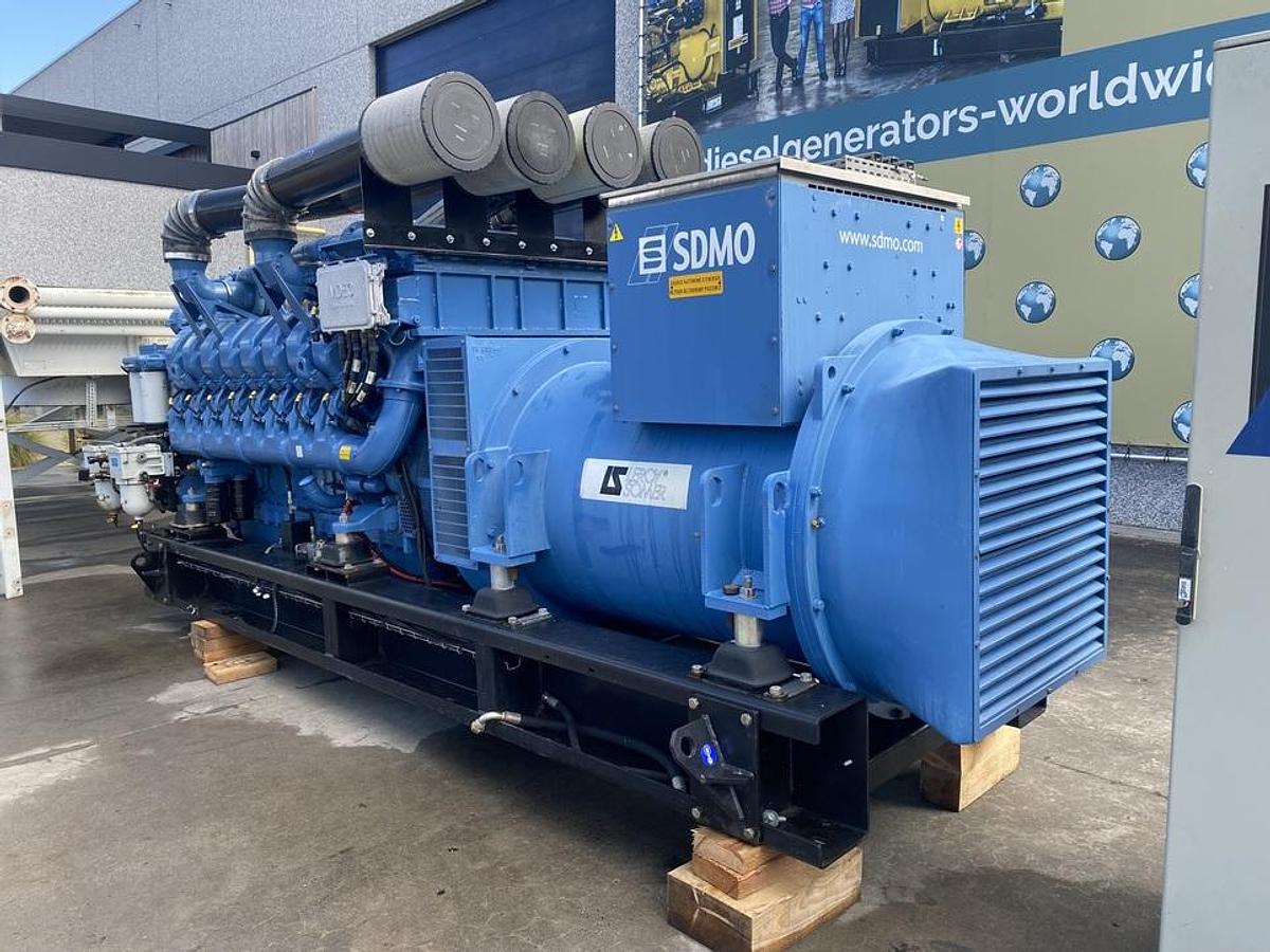 Used 2001 MTU 16V4000G60 - 2000 KVA
