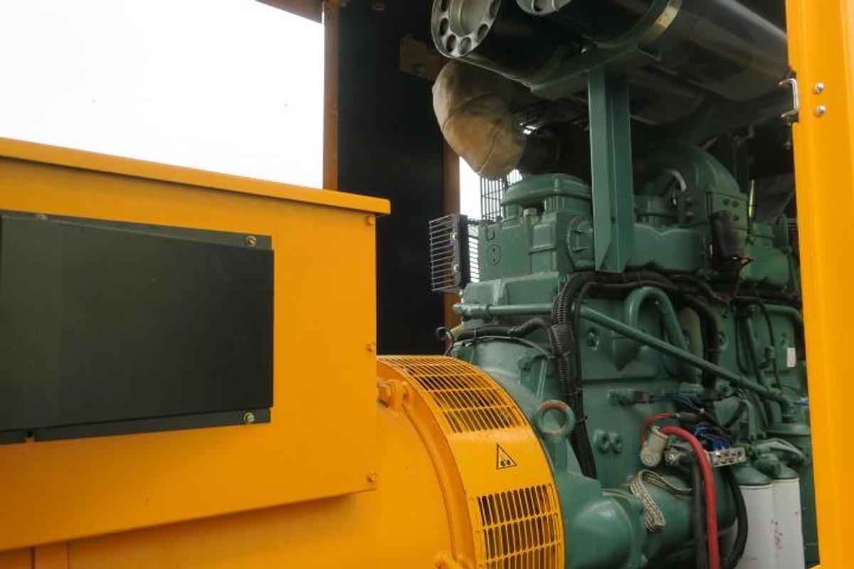 Used 1998 Volvo TD1010G -200/220 KVA