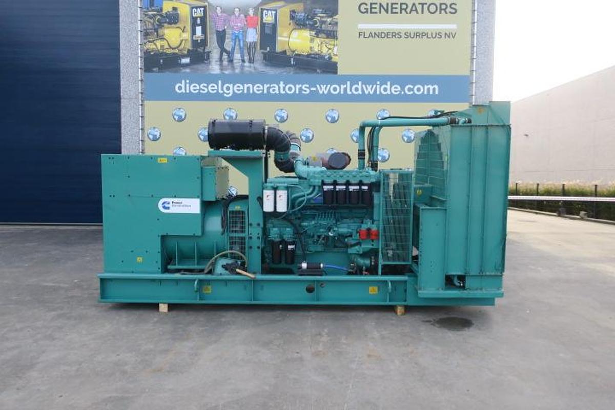Used 2001 Cummins QST30-G7 - 810/900 KVA