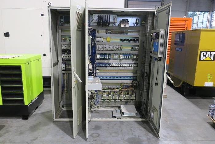 Used 2004 Caterpillar G3520C