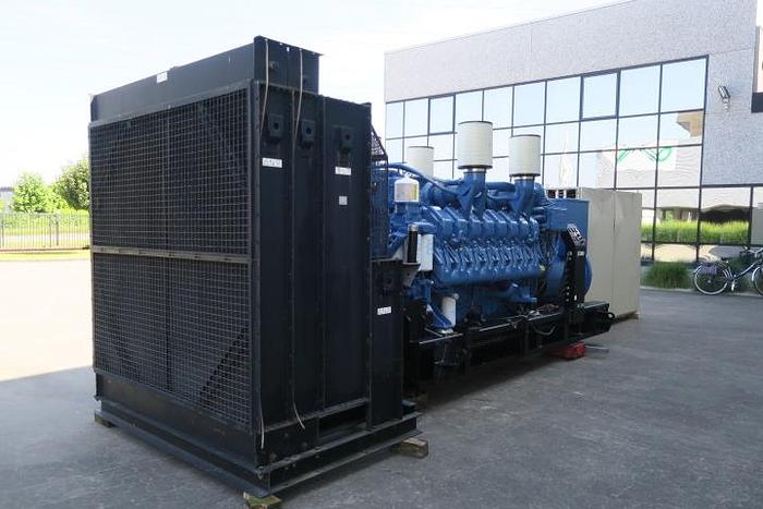 Used 2005 MTU 16V4000 - 1875/2062 KVA