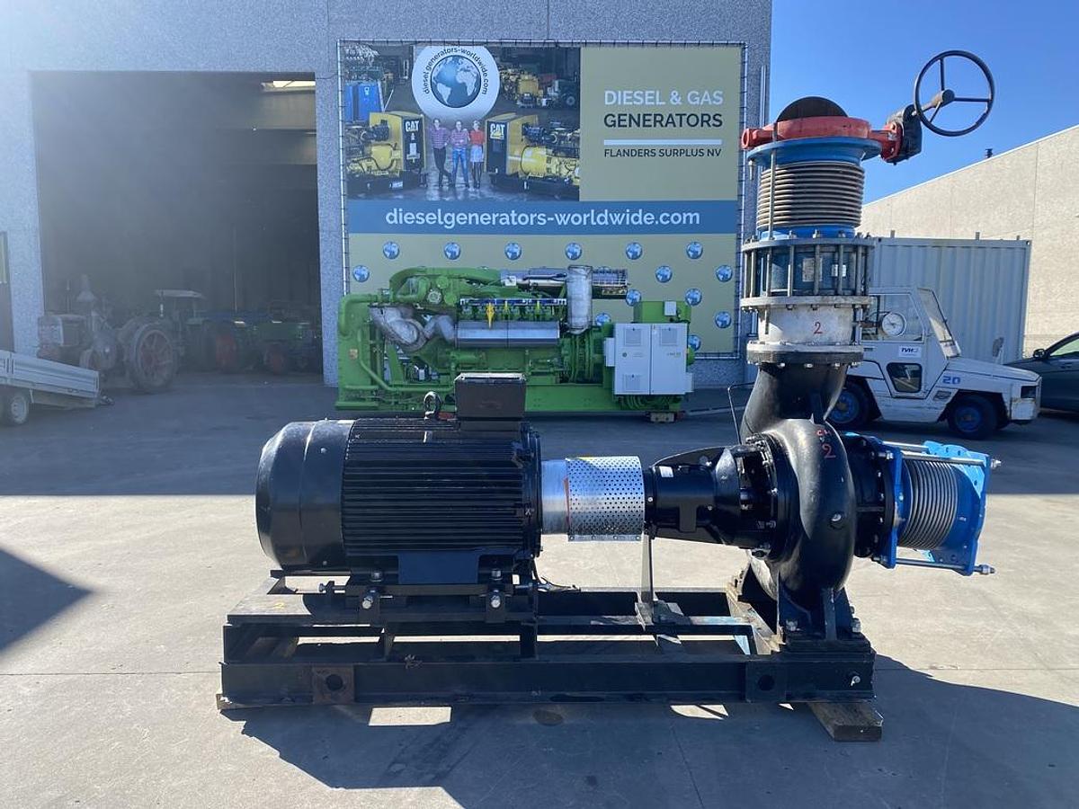 Used 2010 CENTRIFUGAL WATER PUMP NE30-36