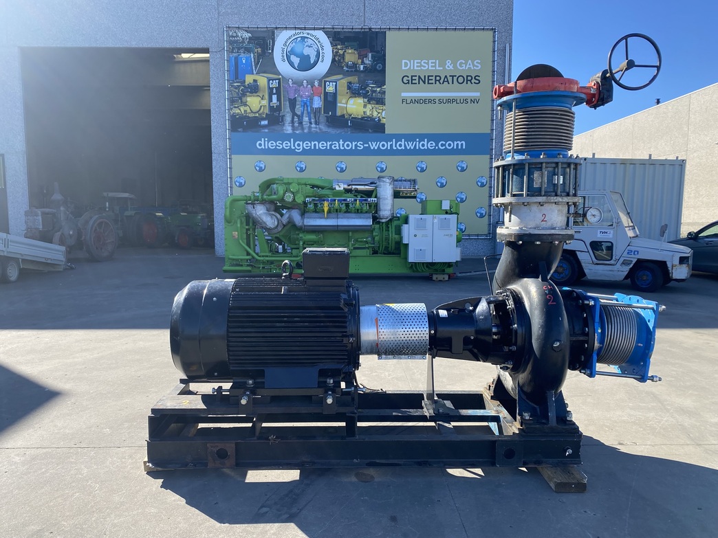 Used 2010 CENTRIFUGAL WATER PUMP NE30-36