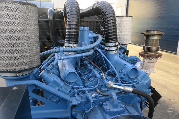 Used 2005 MTU 12V2000 - 636/700 KVA
