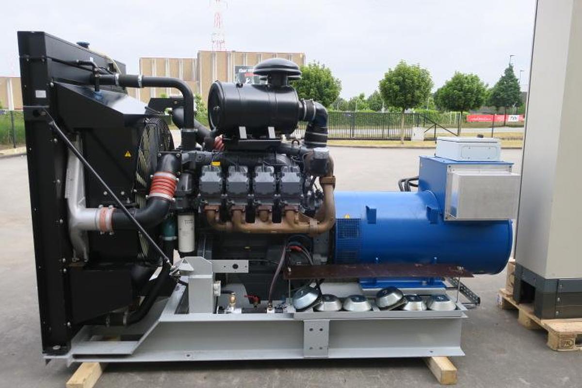 Used 2010 Deutz BF8M1015CP